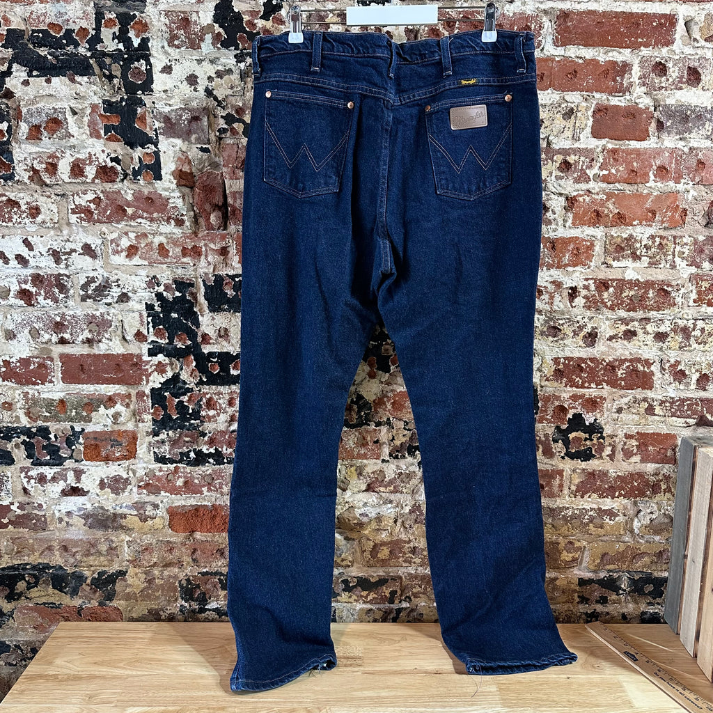 Wrangler Mens 38x32 Blue Jeans