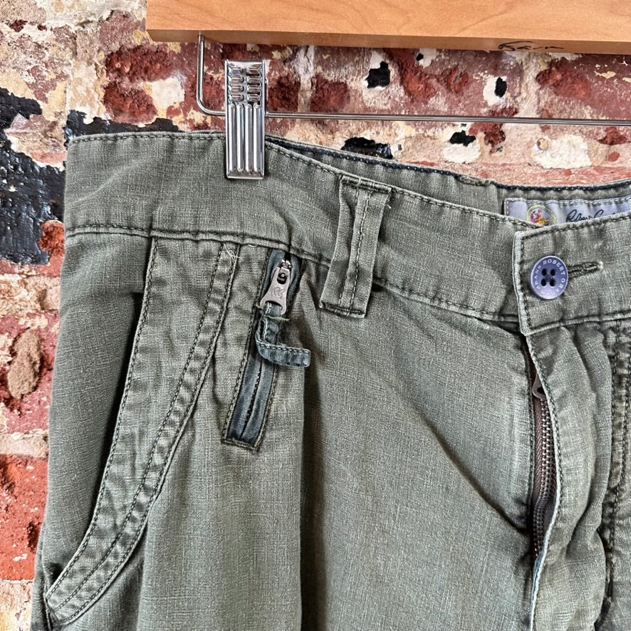 Robert Graham Mens 34 Green Shorts