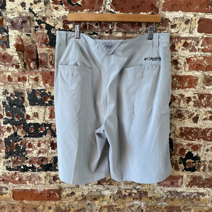 Columbia PFG Shorts Mens 36 Gray Fishing Outdoor Hiking 10" inseam