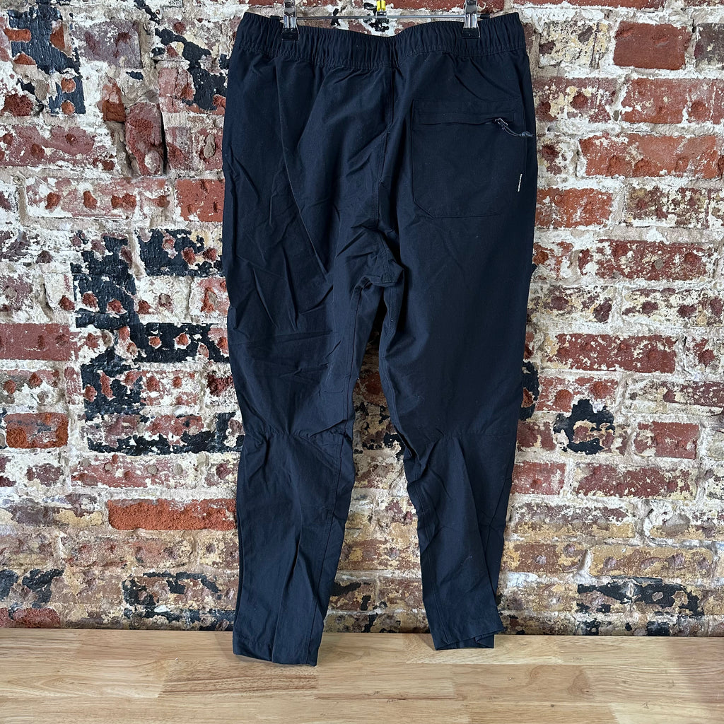 Bearded Goat Women's Medium Water Resistant Outdoor Hiking Pant Black 30x27.5"