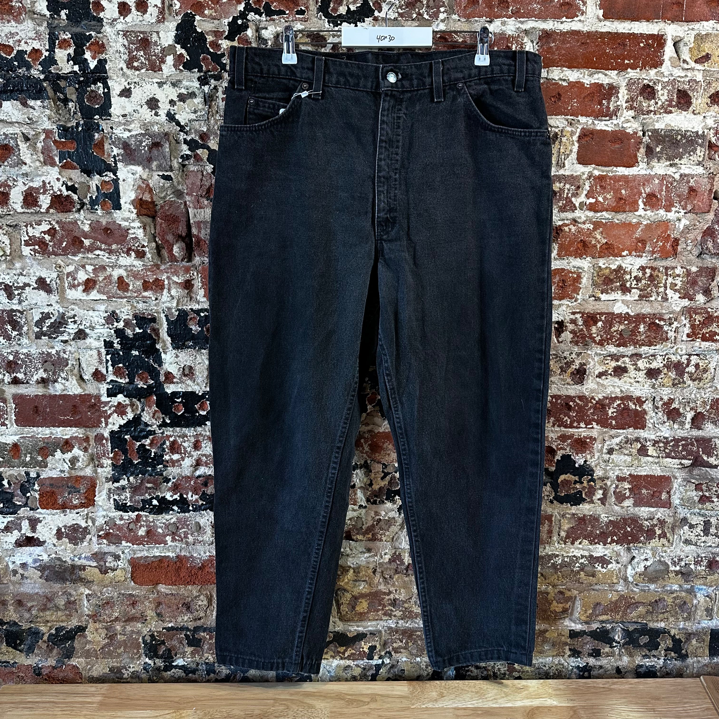 Vtg Levis 550 Black Orange Tab Relaxed Tapered Mens Jeans 40x30 USA 1996 90s