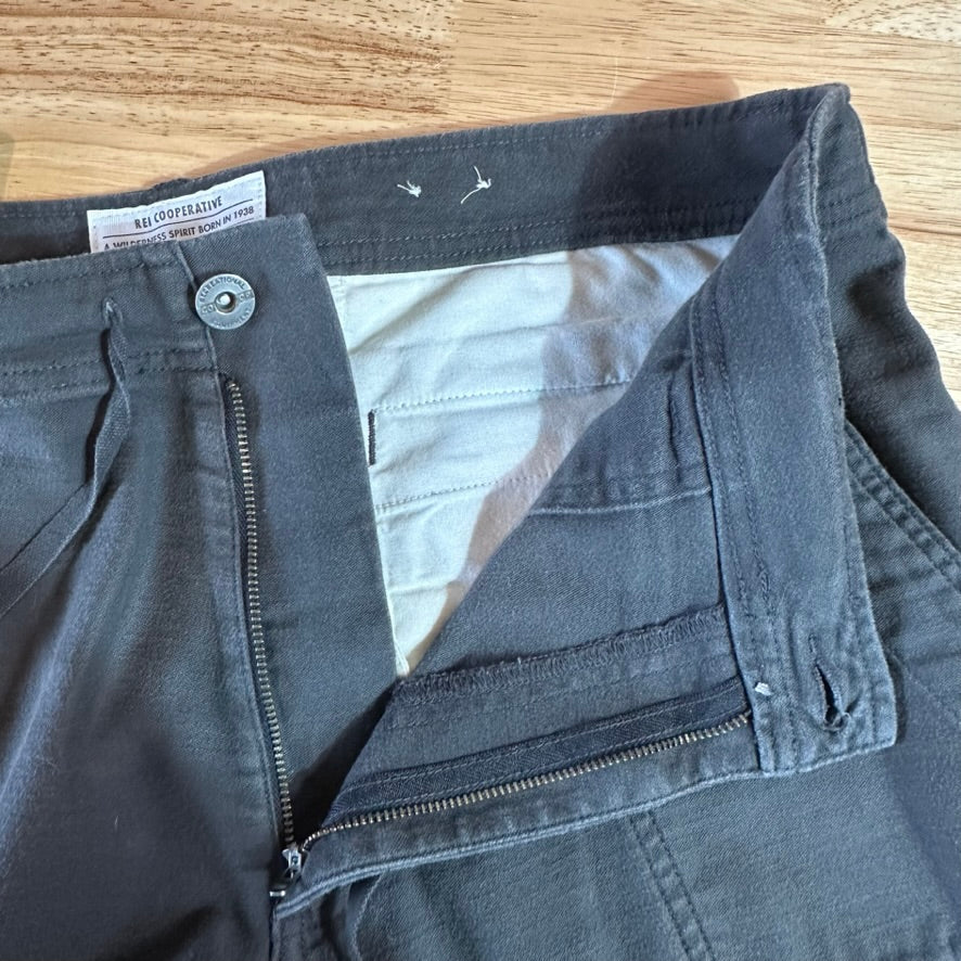 REI Mens 36x30 Gray Pants