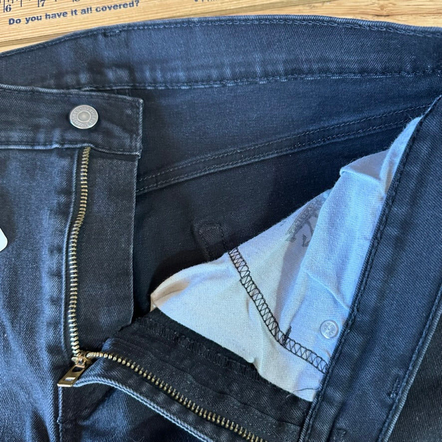 Levis 512 Slim Tapered Jeans Mens 31x30 Black (measures 34x28.5)