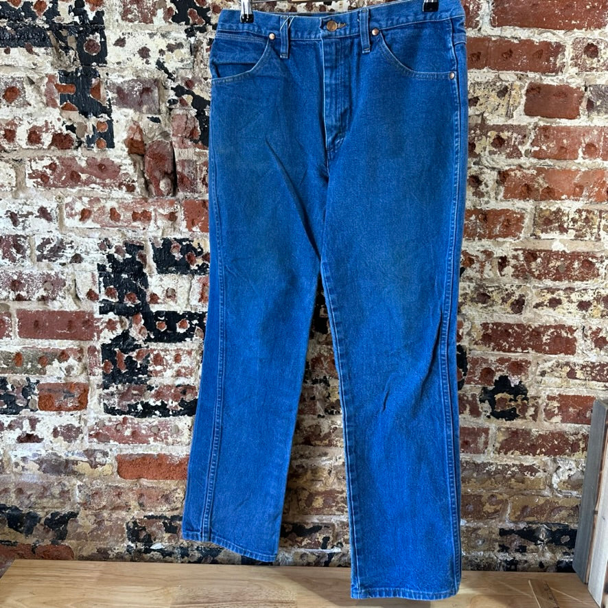 Wrangler Mens 34x31 Blue Jeans