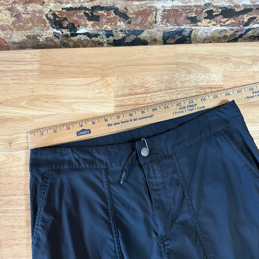Columbia Womens 8 Black Capris