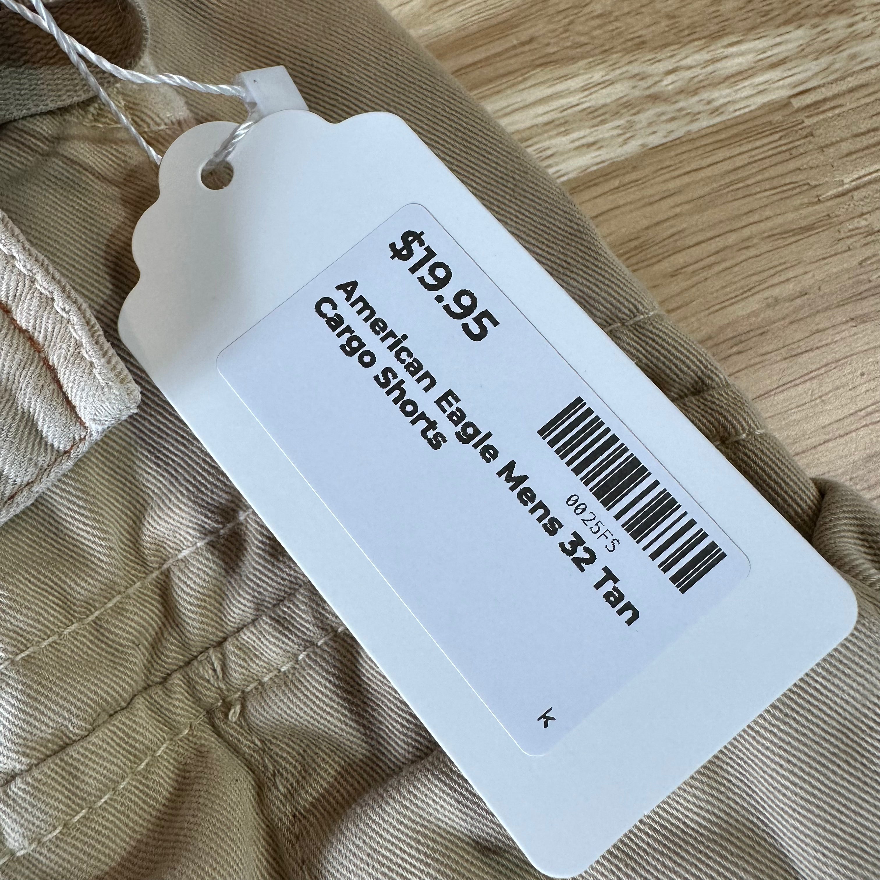 American Eagle Outfitters Classic Length Cargo Shorts Mens 32 Tan 10.5" inseam
