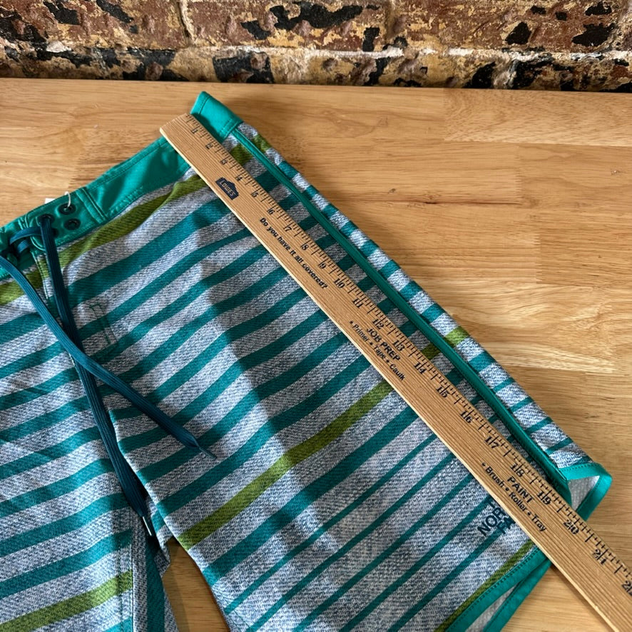 North Face Mens 34 Board Shorts