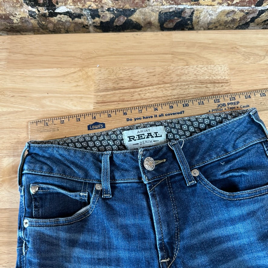 Ariat Womens 28 Straight Jeans