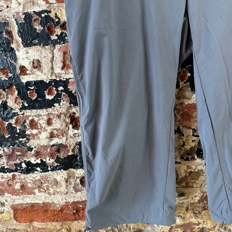 Columbia Womens 16 Gray Capris