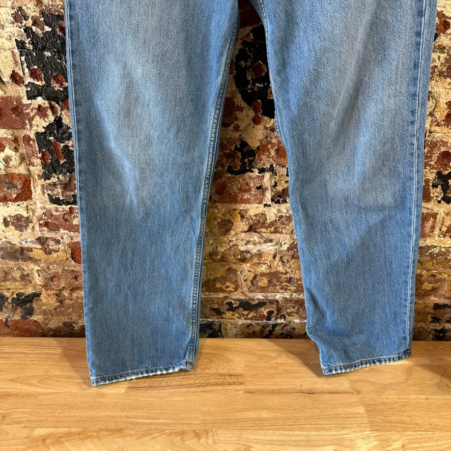 Levi's Womens 30 Low Pro Straight Jeans