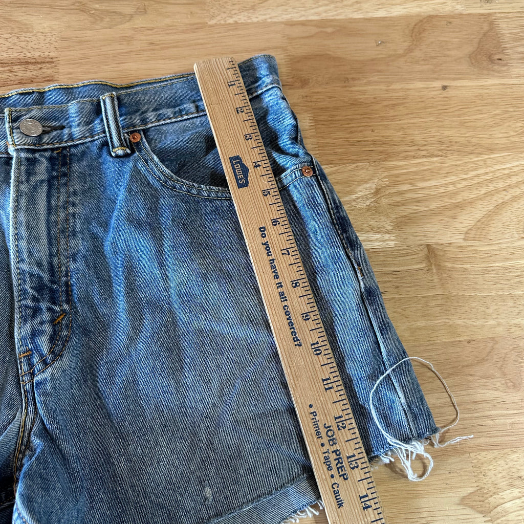 Levi's Cut Off Denim Blue High Rise Jean Shorts Womens 33 - 34x3"