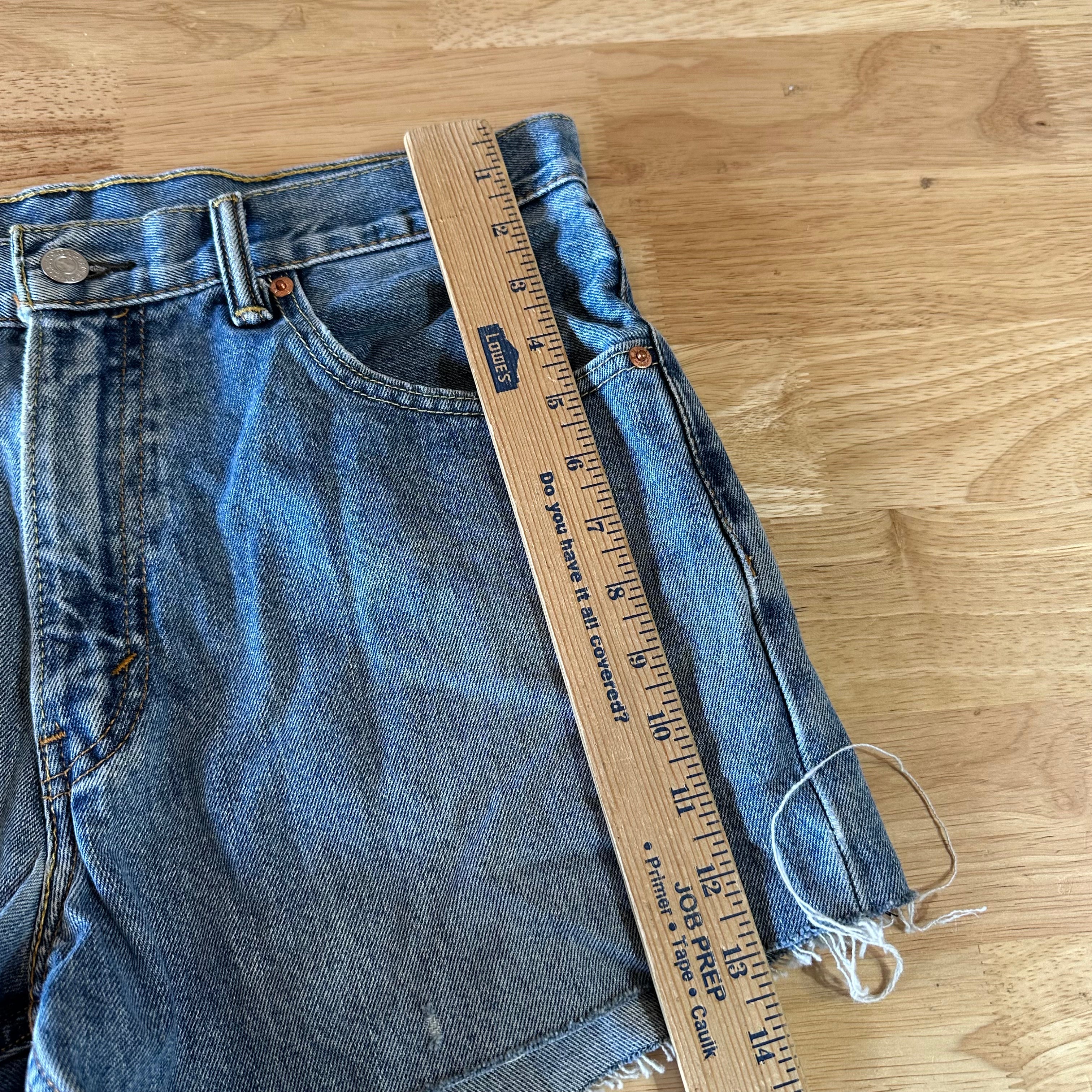 Levi's Cut Off Denim Blue High Rise Jean Shorts Womens 33 - 34x3"