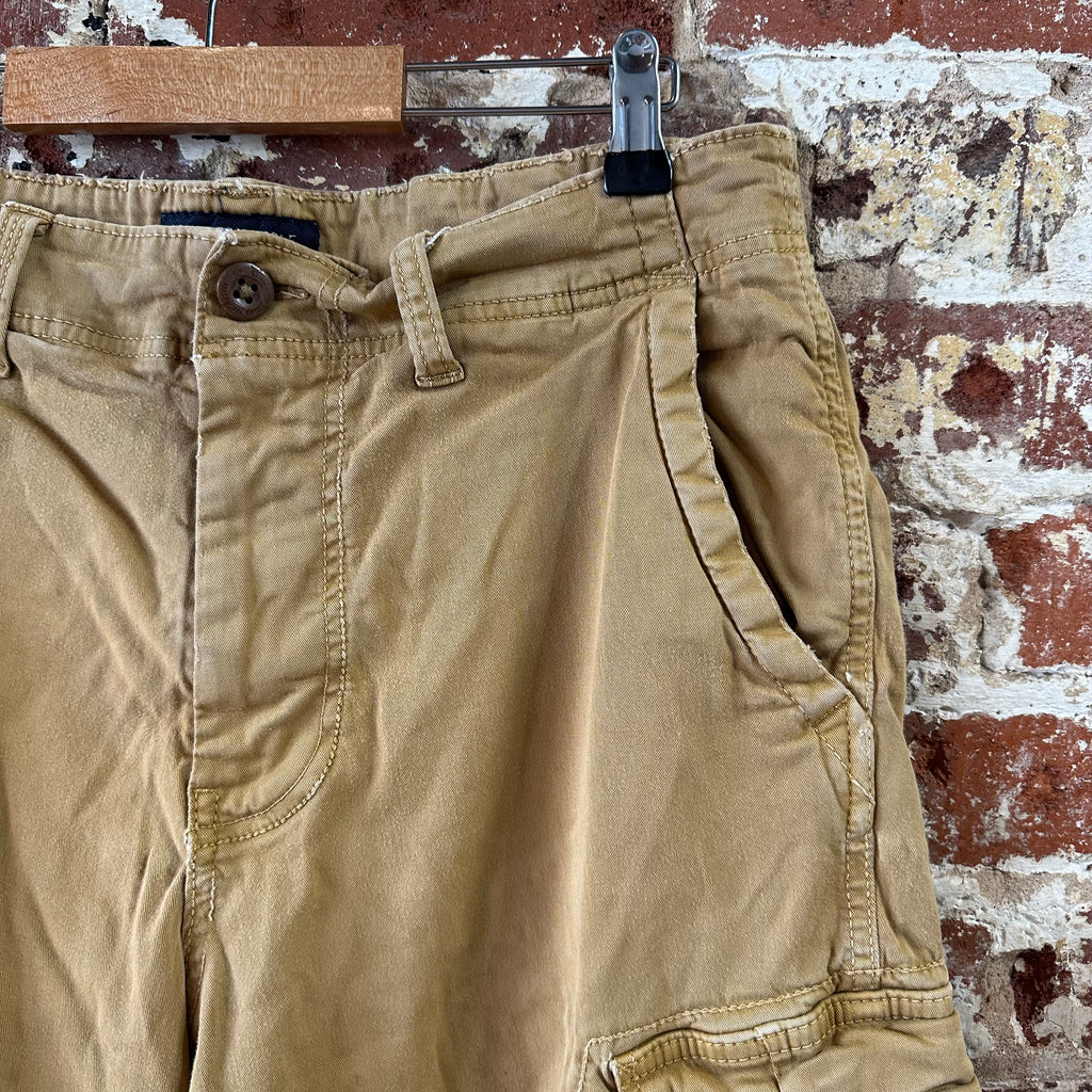 American Eagle Outfitters Longer Length Cargo Shorts Mens 33 Tan 12" inseam
