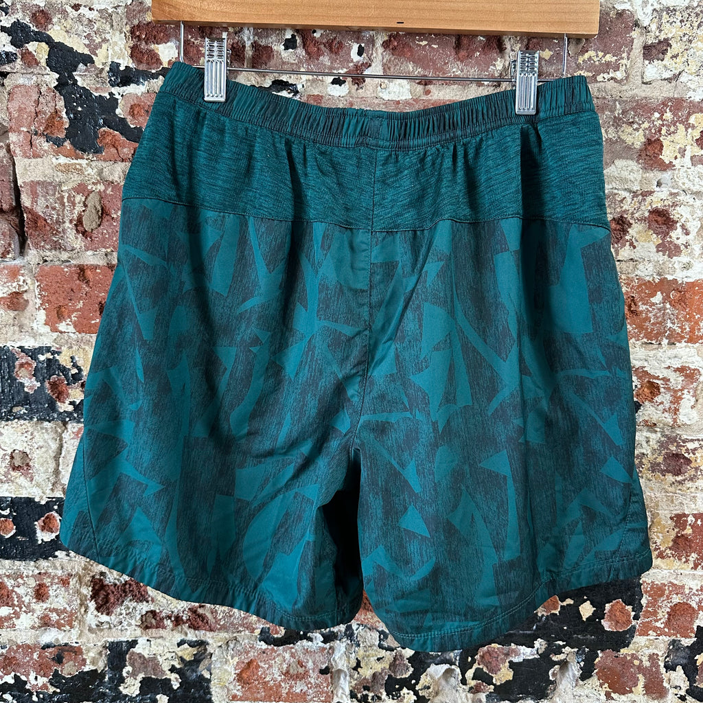 North Face Mens Medium Shorts