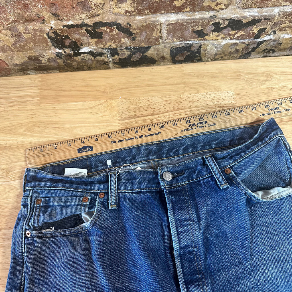 Levis 501 Mens 36x29 Blue Jeans