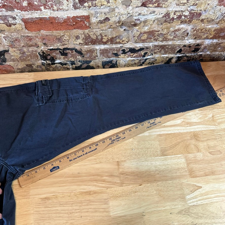 Wrangler Mens 33x32 black Pants