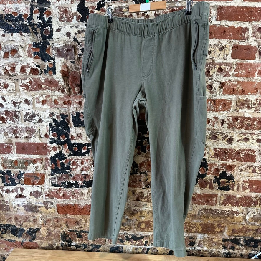 Carhartt Green Pants Womens XL