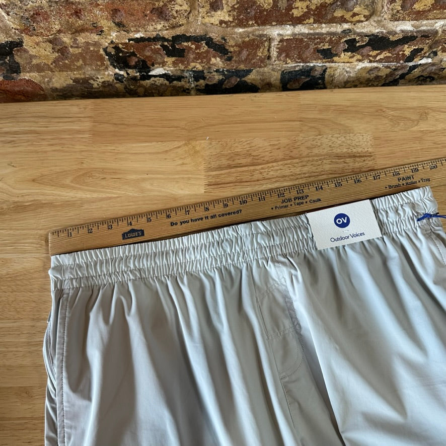 Outdoor Voices Mens XL Shorts NEW