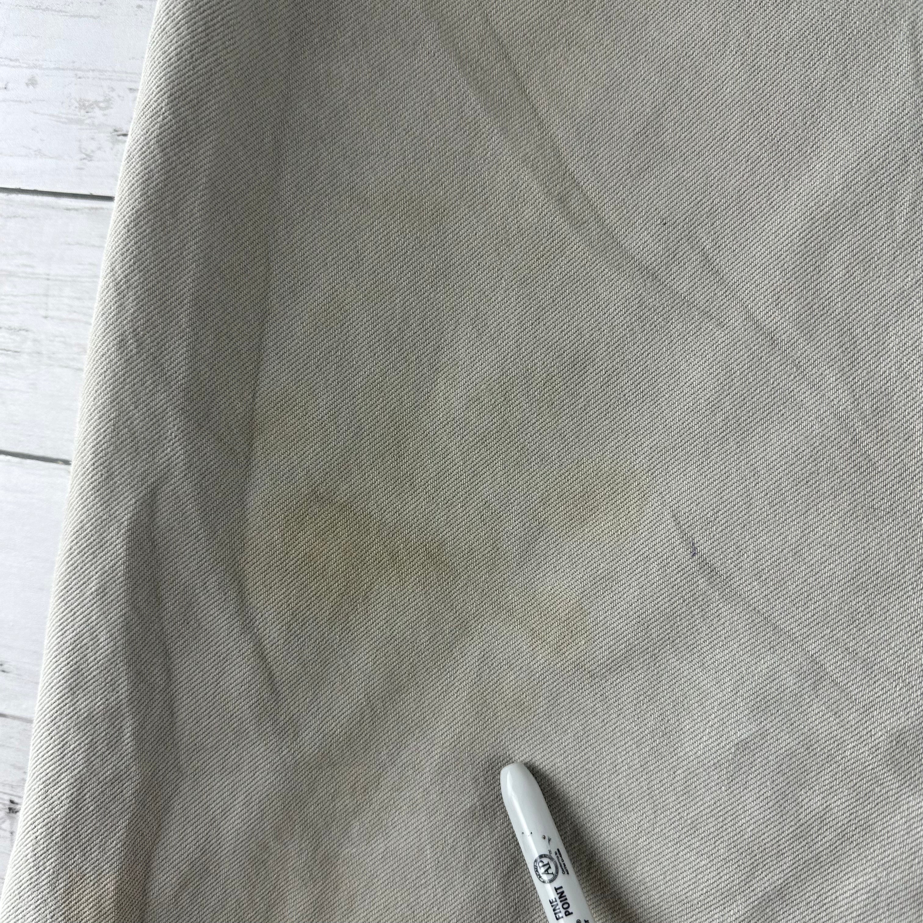 VTG Levi's 550 Jeans Mens 38x34 Gray Cotton Denim Relaxed Fit USA (36x31.5)