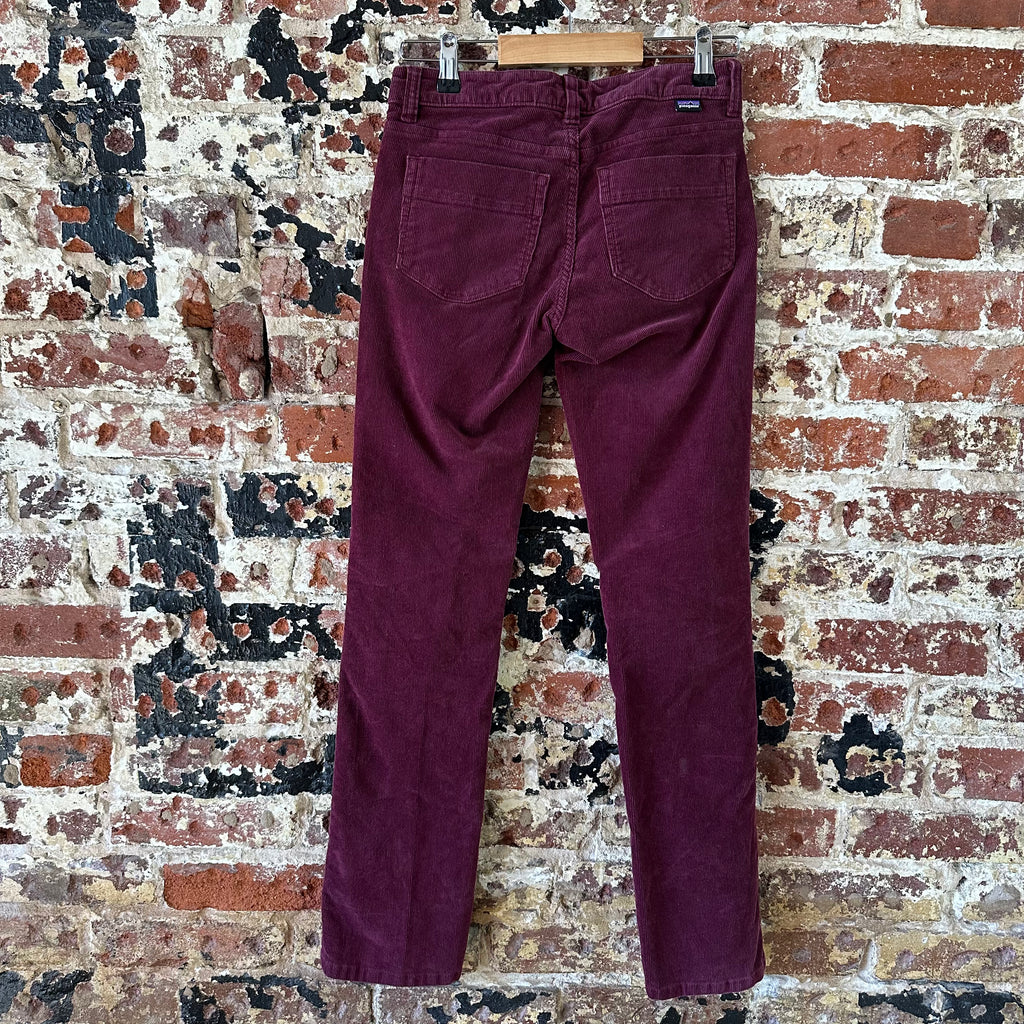 Patagonia Womens 24 Short Burgundy Corduroy Pants