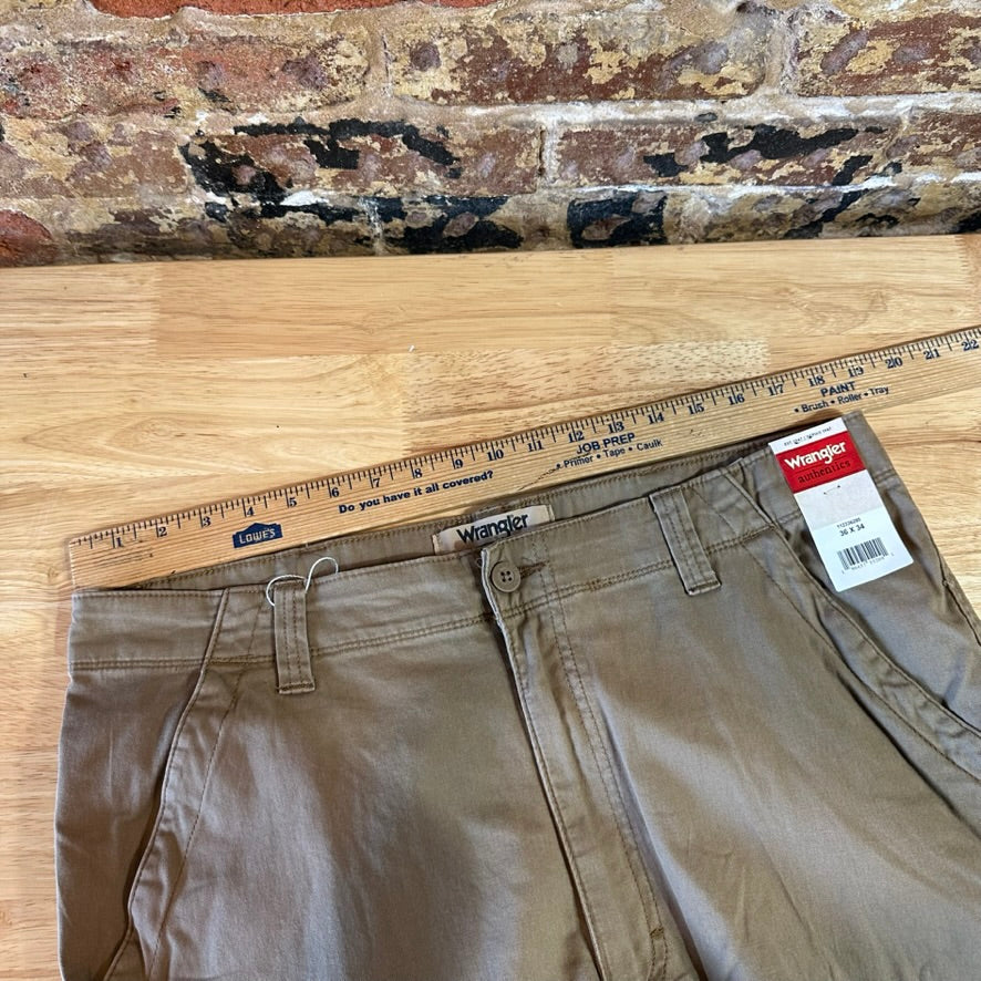 Wrangler Mens 36x34 Cargo Pants NEW