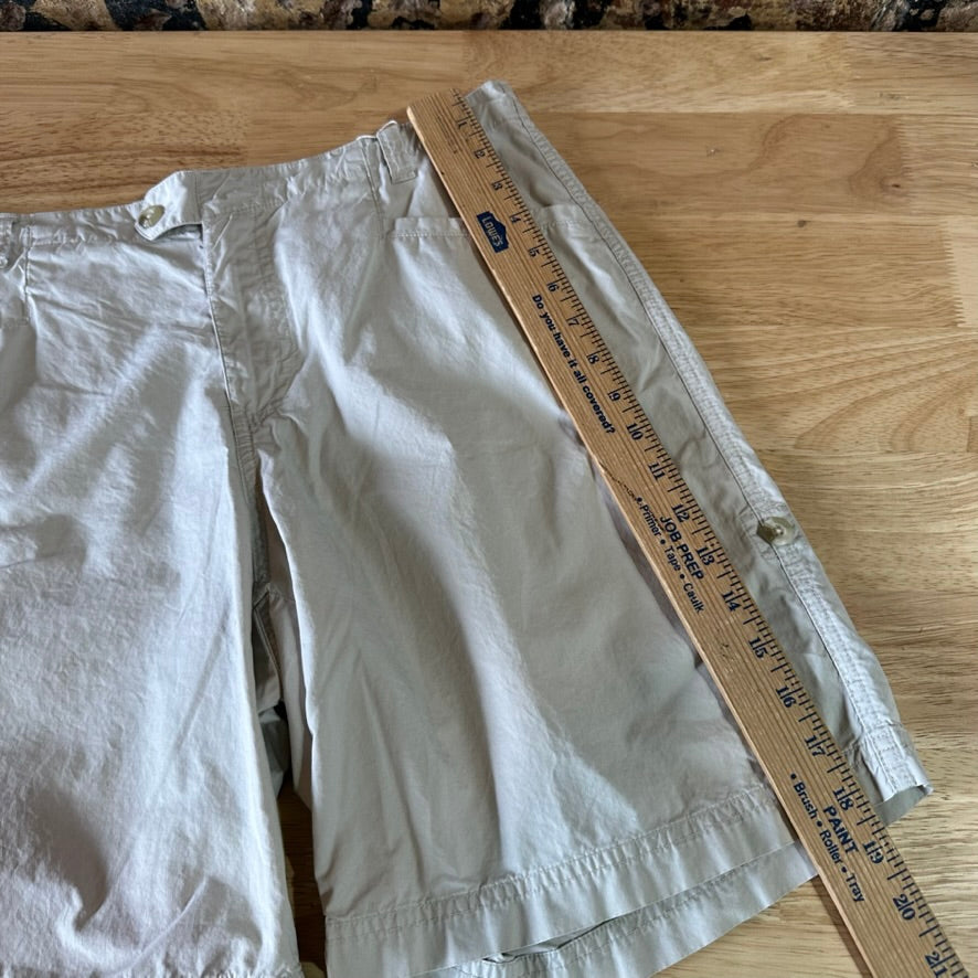 Columbia Womens 12 Tan Shorts