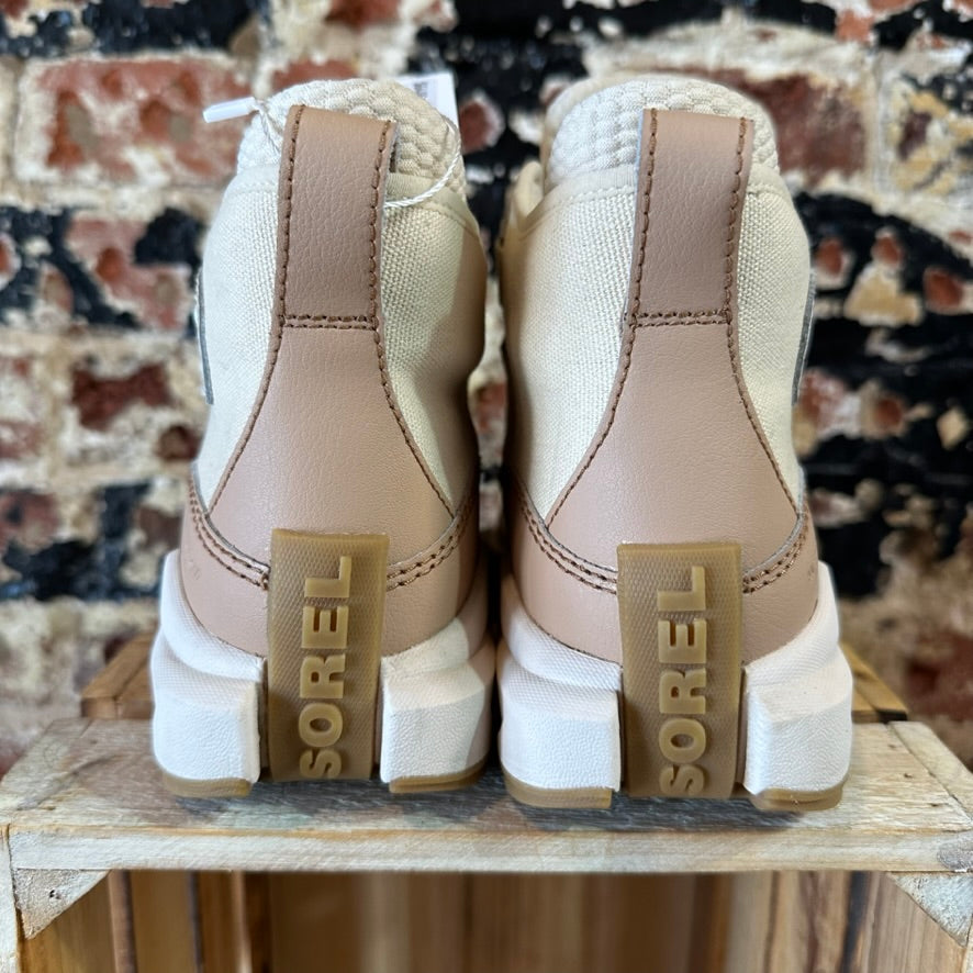Sorel Woman's 9 Tan Boots