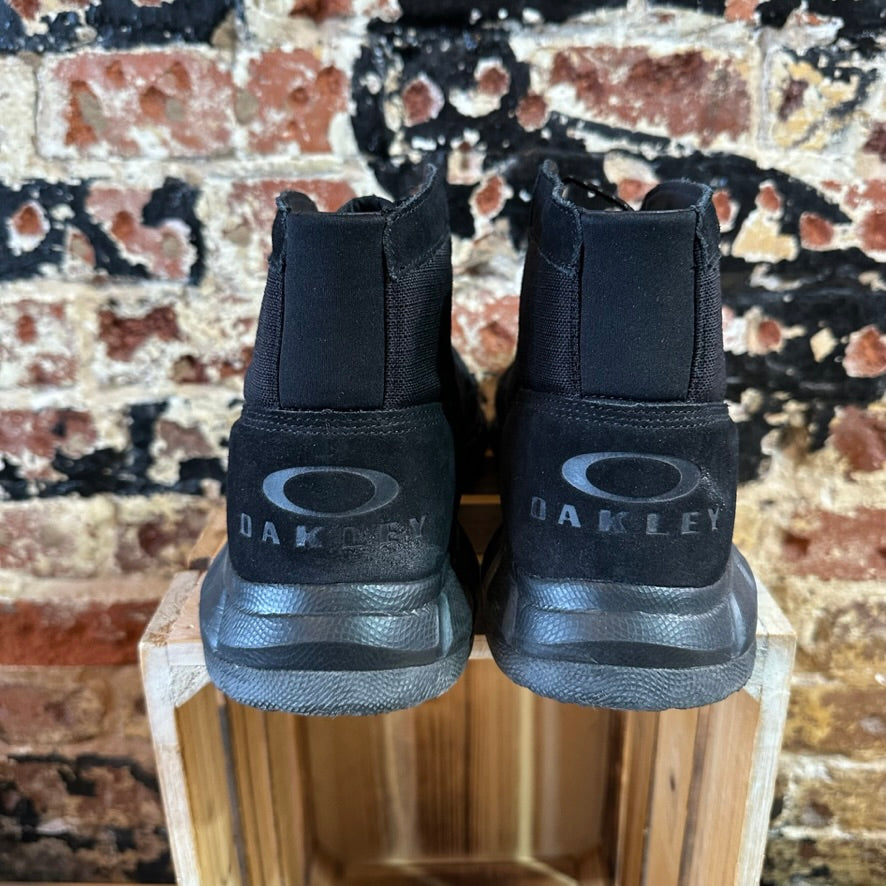Oakley Mens 12 Black Boots