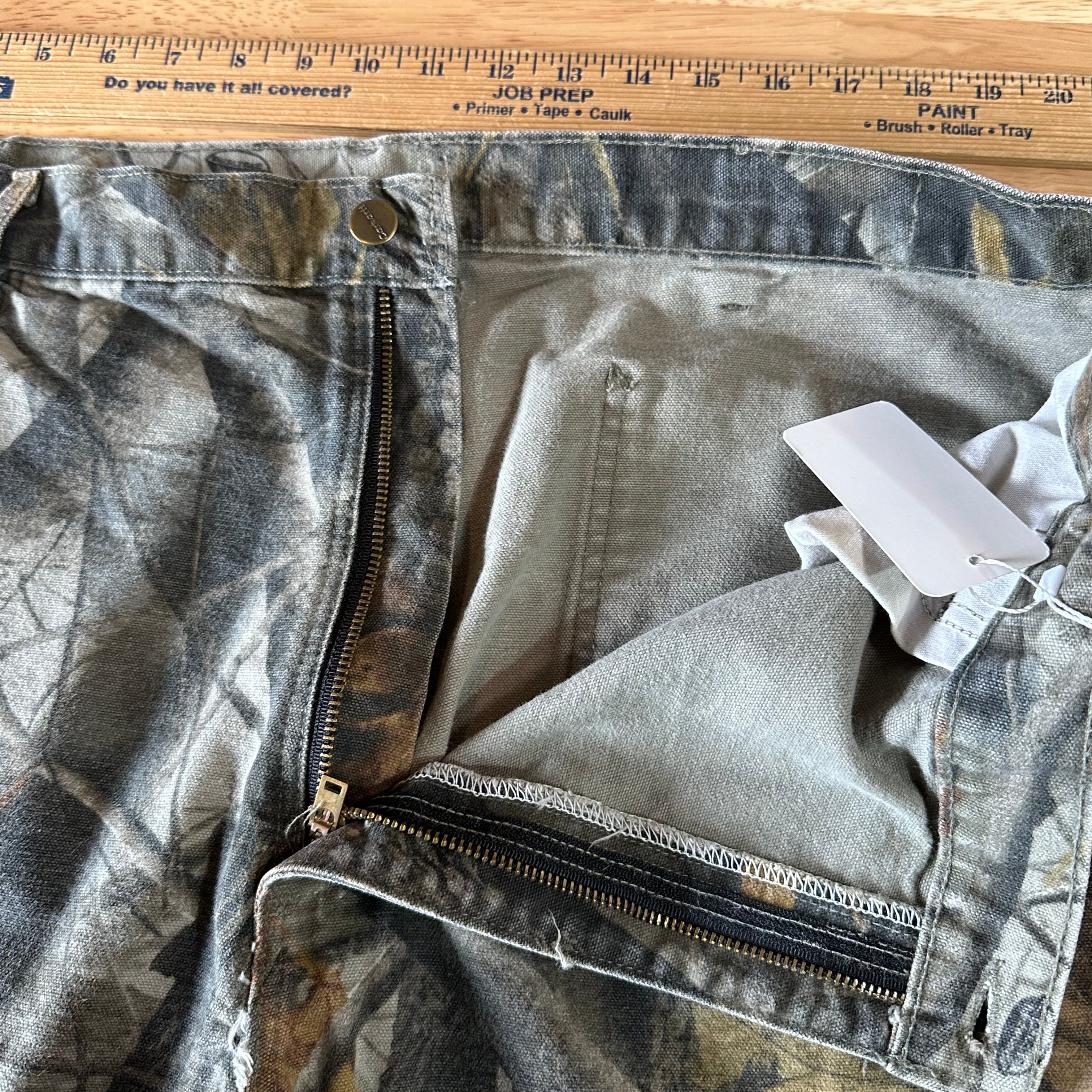 Carhartt Mens 42x28 Camo Pants