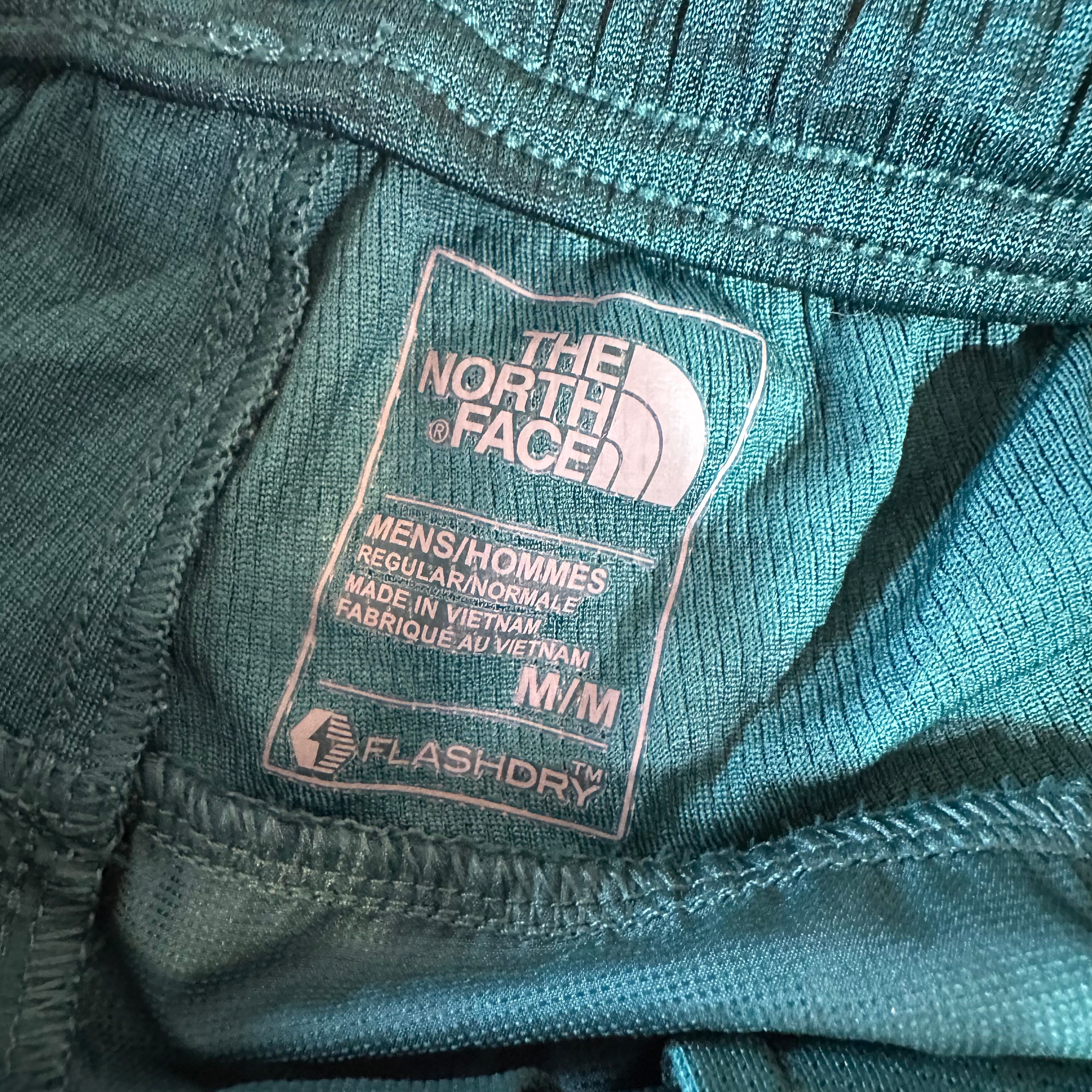 North Face Mens Medium Shorts
