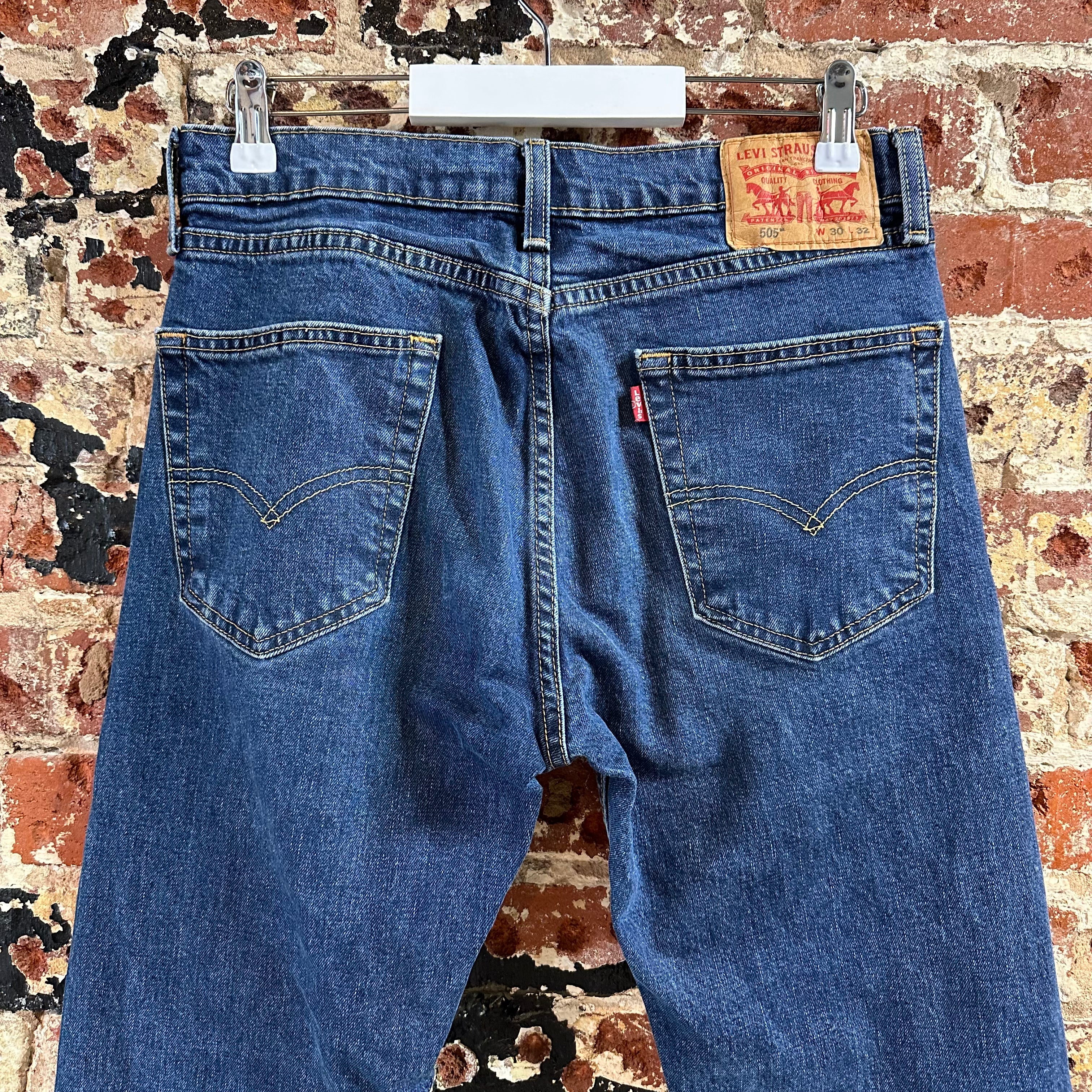 Levis 505 Mens 30x32 Blue Jeans