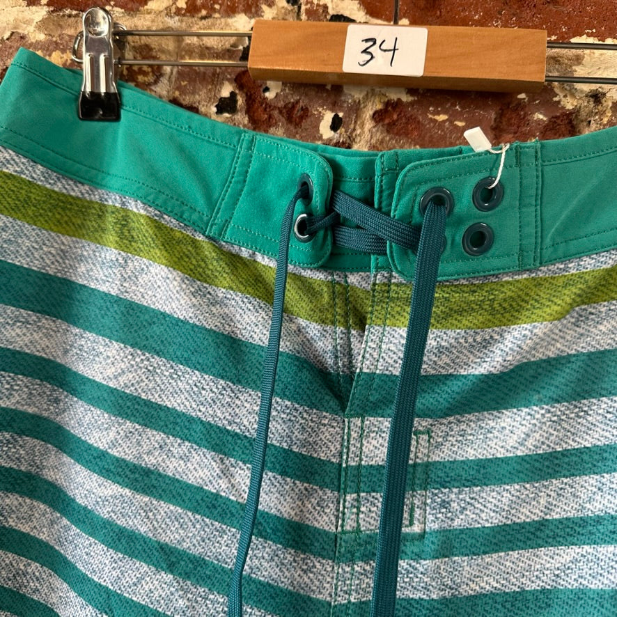 North Face Mens 34 Board Shorts