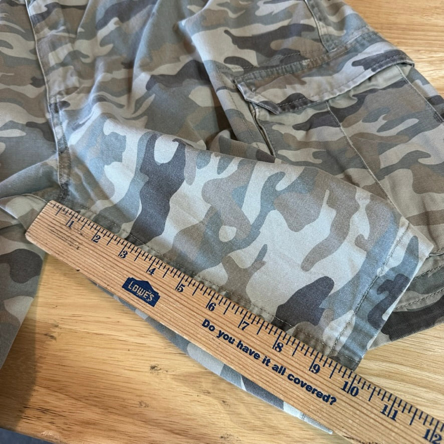 Faded Glory Camo Cargo Shorts Mens 40