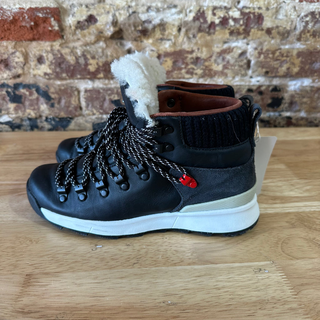 NIKE ASTORIA PRM NSW Black Anthracite WOMENS SIZE 7 Snow Winter