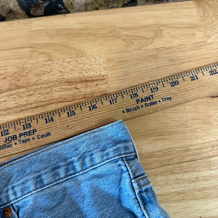 Levi's Cut Off Denim Jean Shorts Womens 32
