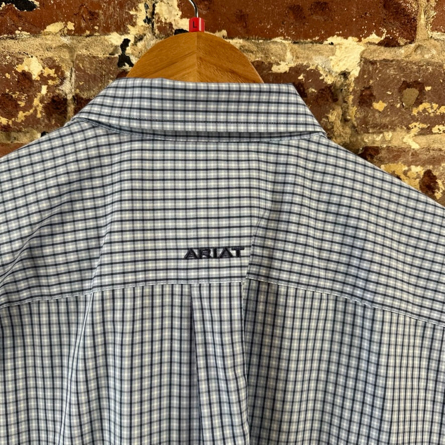 Ariat Men's Large Western Shirt