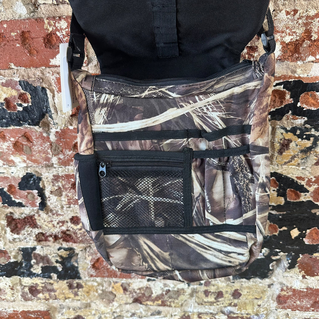 Realtree Camo Carry Lite Bag