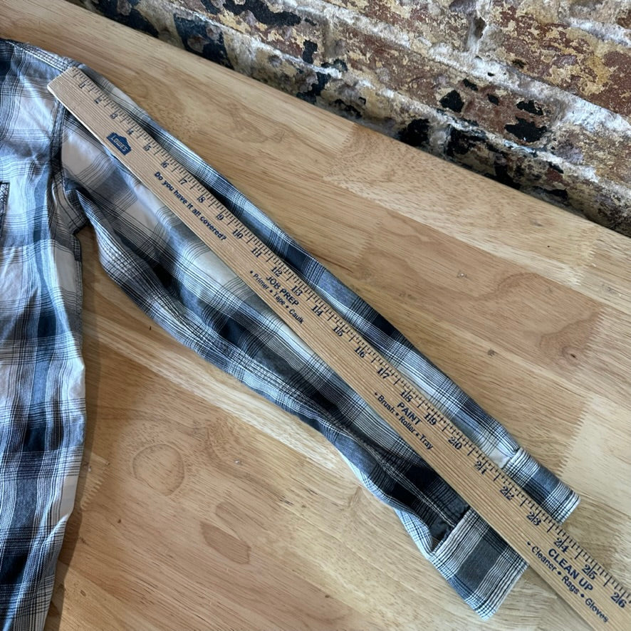 Carhartt Womens Small Button Shirt long Sleeve Button Up Workwear Black plaid