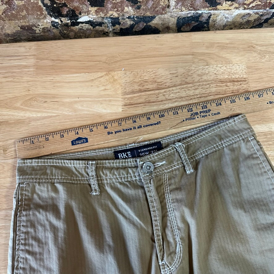 BKE Shorts Mens 30