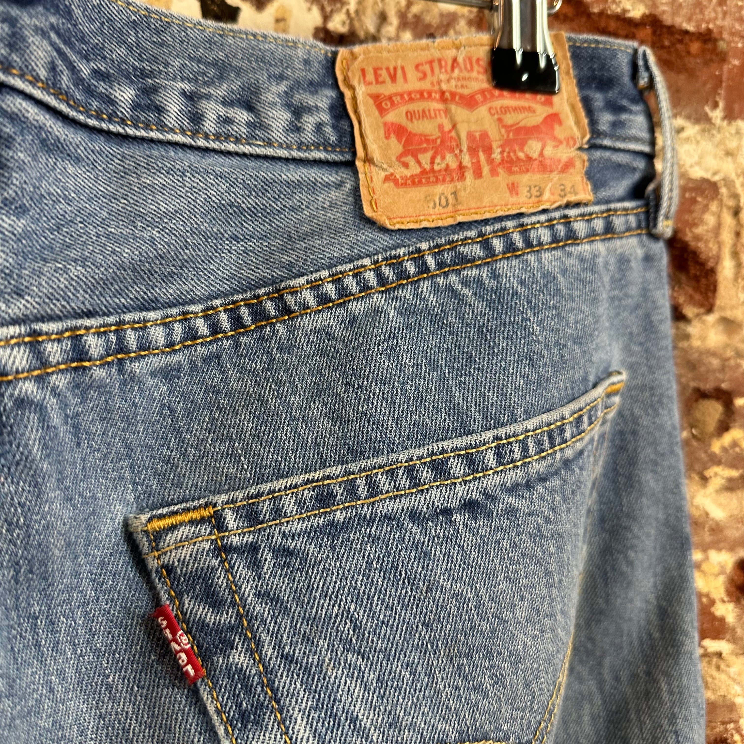 Levi's 501 Mens 33x34 Blue Jeans