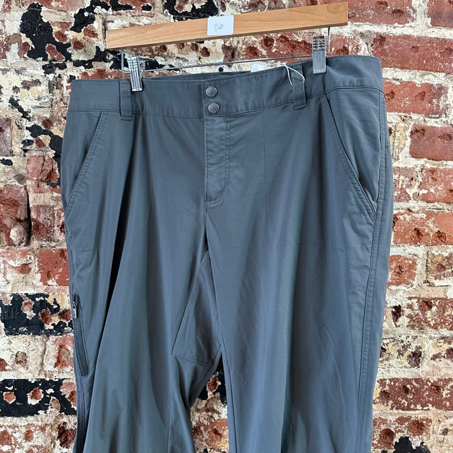 Columbia Womens 16 Gray Pants