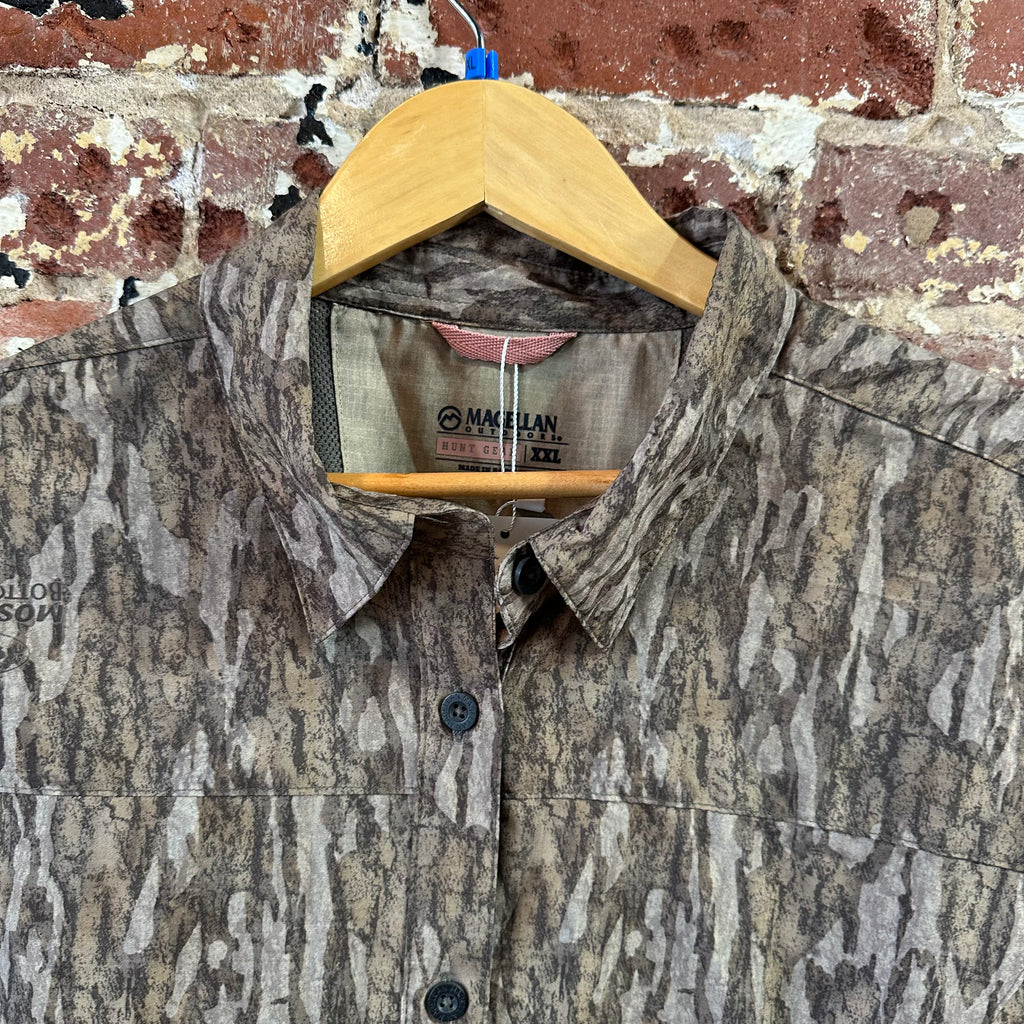Magellan Womens 2XL L/S Camo Button Up