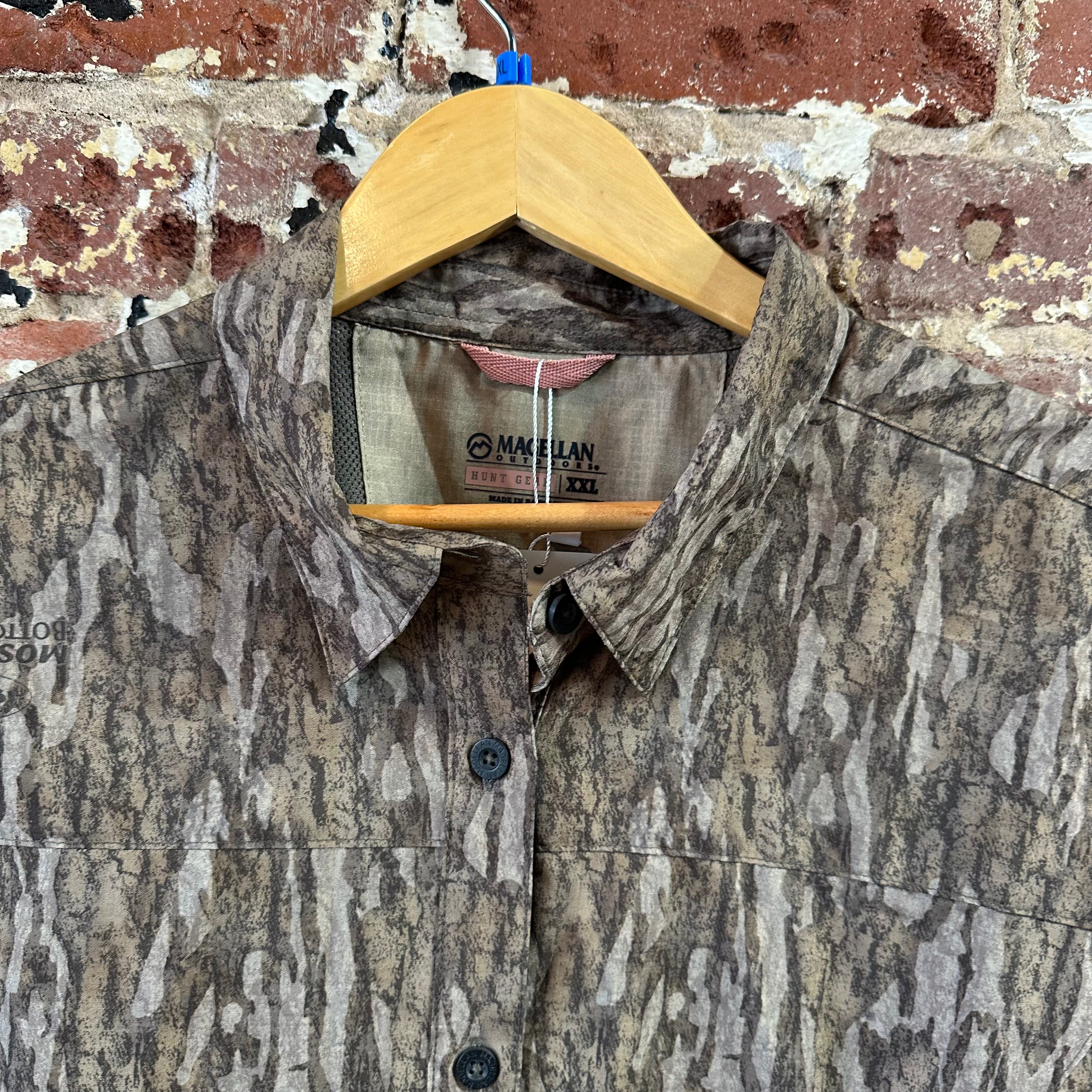 Magellan Womens 2XL L/S Camo Button Up