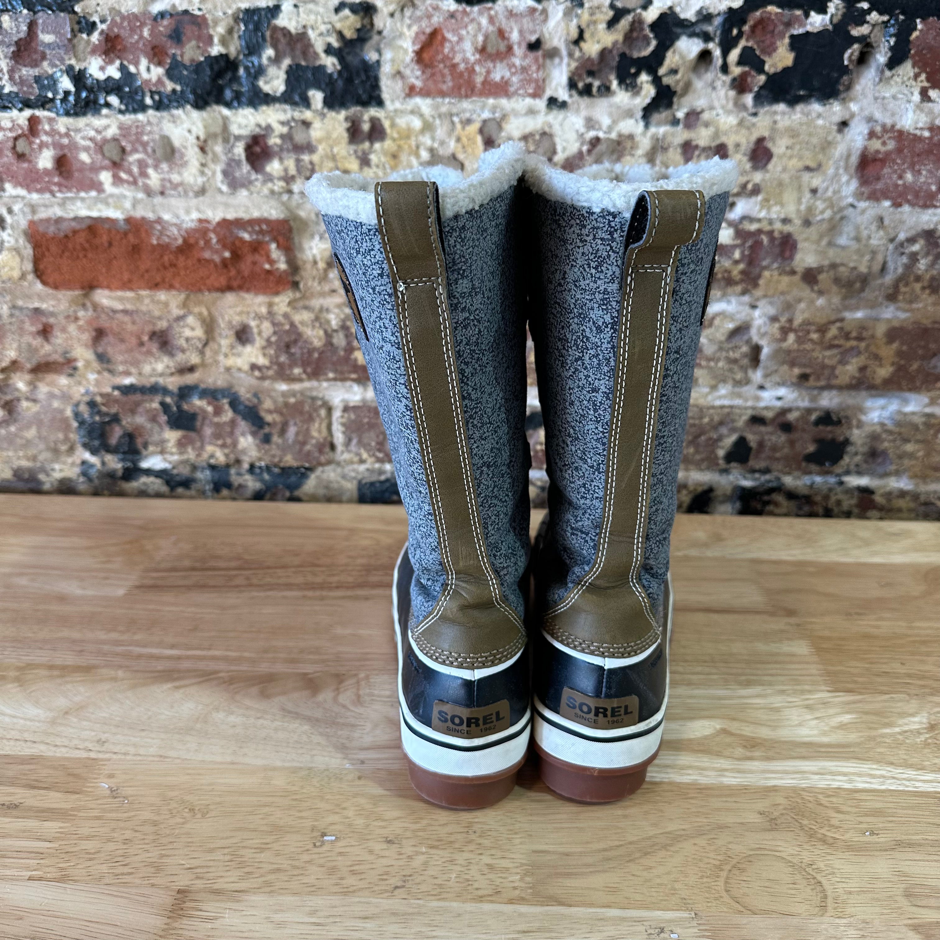 Sorel Tivoli High ll Snow Boots Woman's Winter Boot Grey Black Size 6