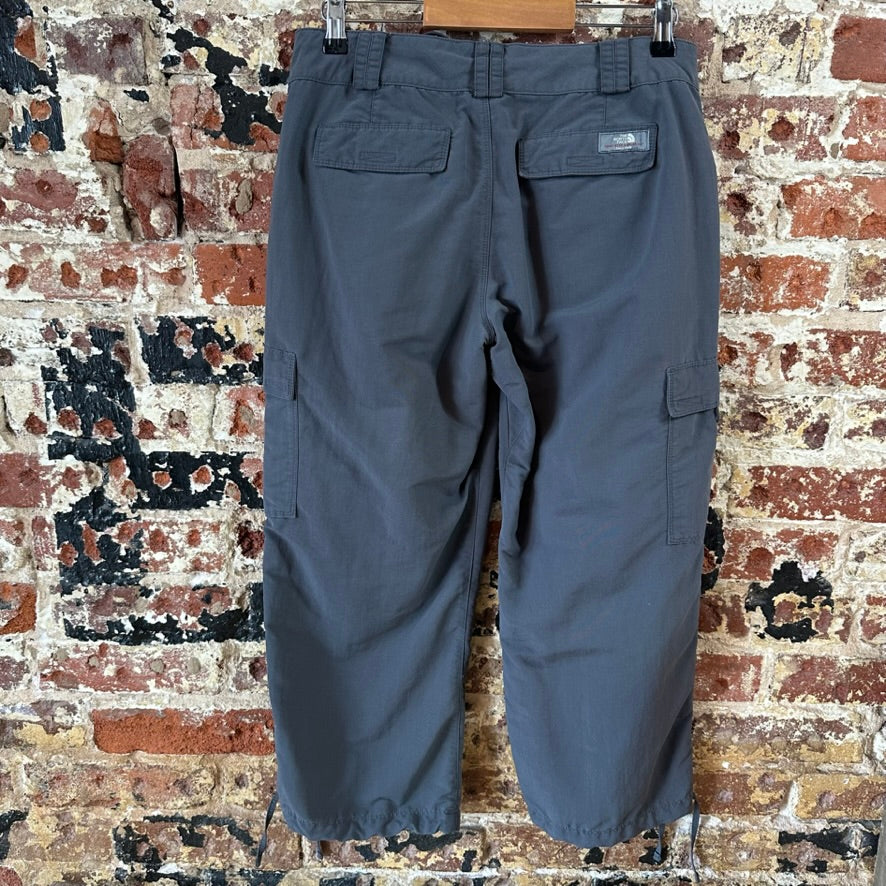 North Face Womens 6 Gray Capris