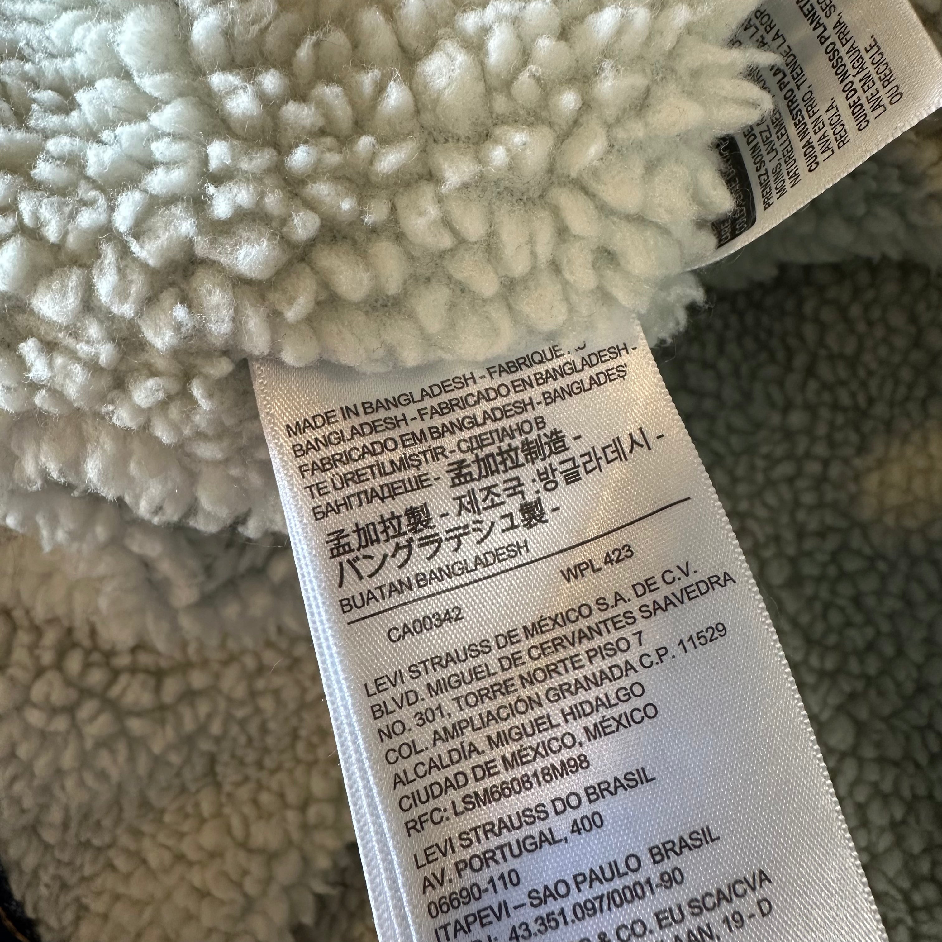 Levi's Jean Jacket Sherpa Lined Trucker Style Blue Denim Mens size XL Classic