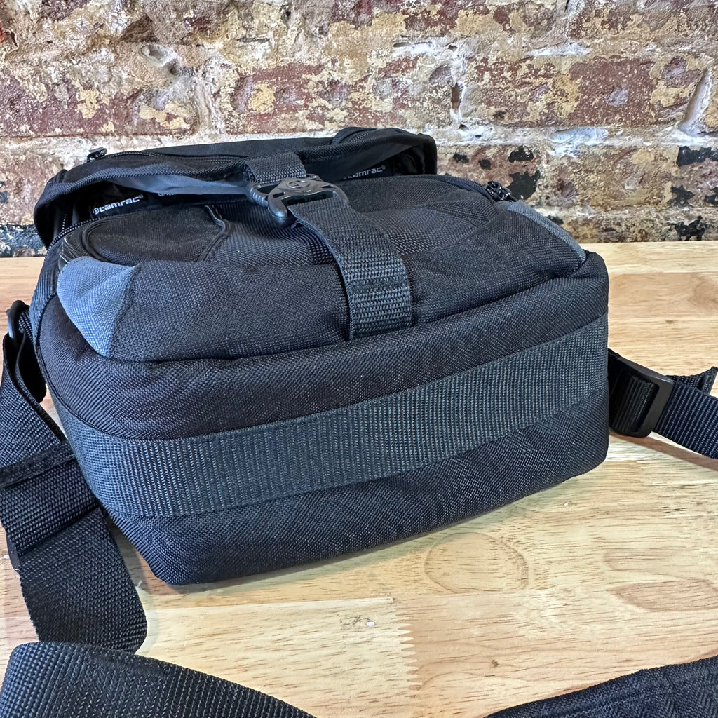 Tamrac Adventure Messenger Black Shoulder Camera Bag
