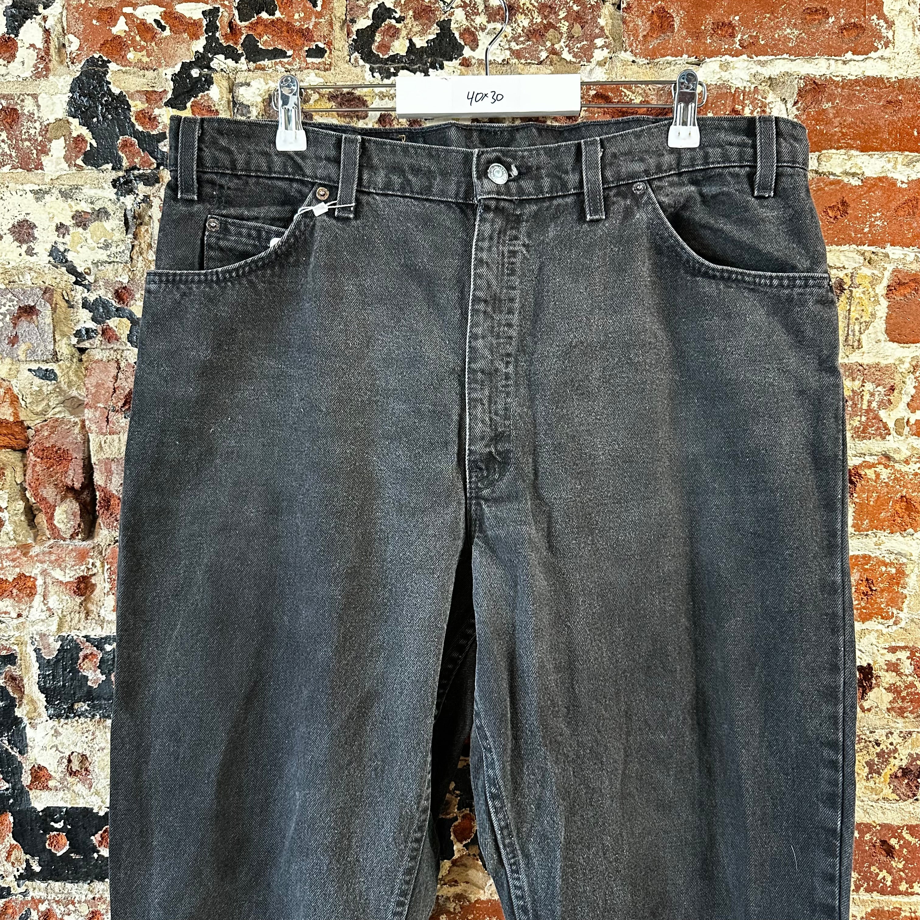 Vtg Levis 550 Black Orange Tab Relaxed Tapered Mens Jeans 40x30 USA 1996 90s