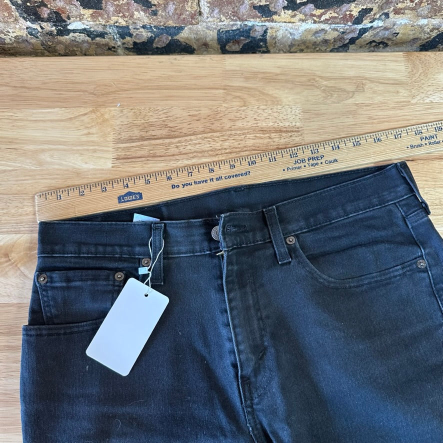Levis 512 Slim Tapered Jeans Mens 31x30 Black (measures 34x28.5)