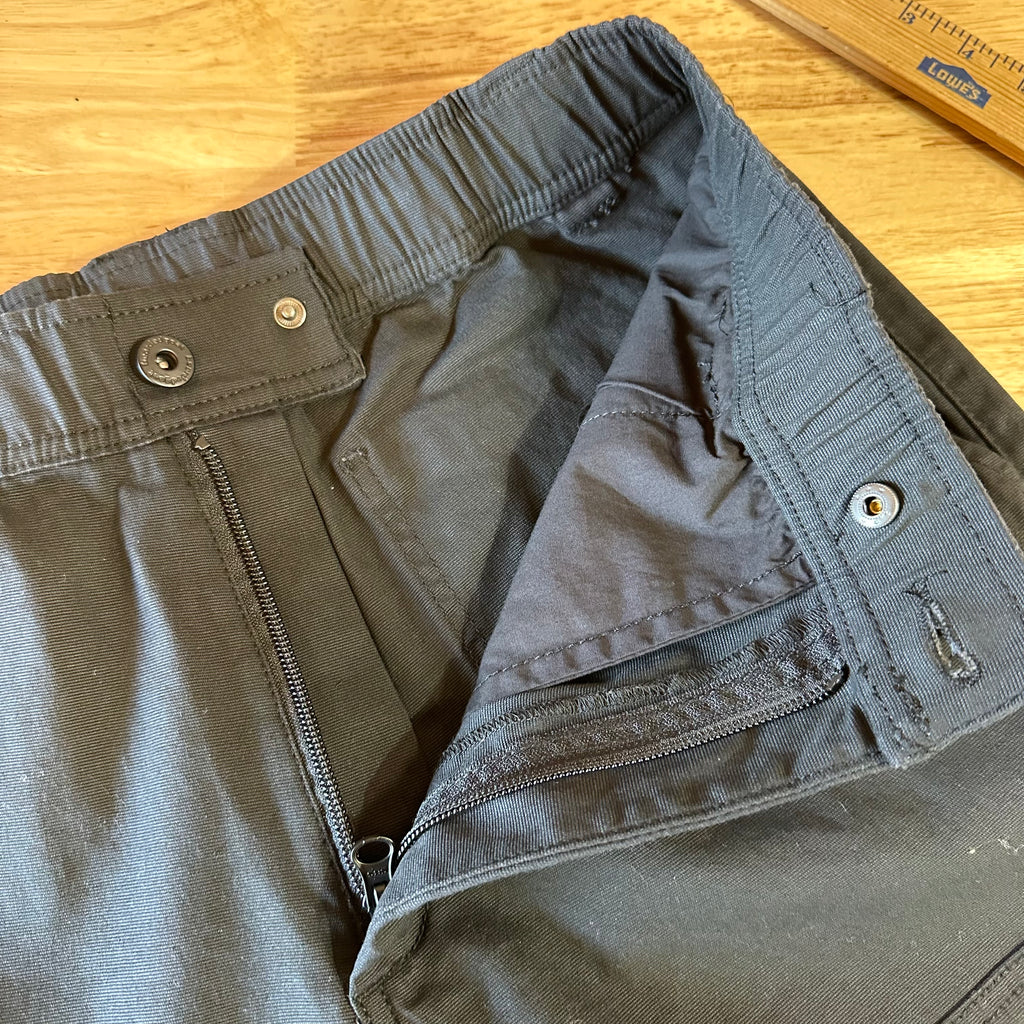 Bearded Goat Mens Medium Shorts NEW